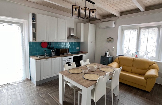 Casa Vacanze Iris - Drei Schlafzimmer Wohnung, Schläft 6
