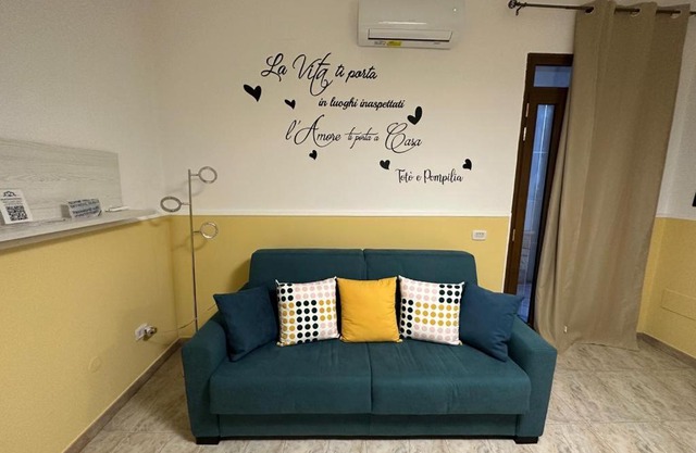 Casa vacanze (Totò e Pompilia)