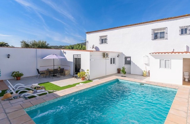 Casa Verde de Elena Benalauría by Ruralidays