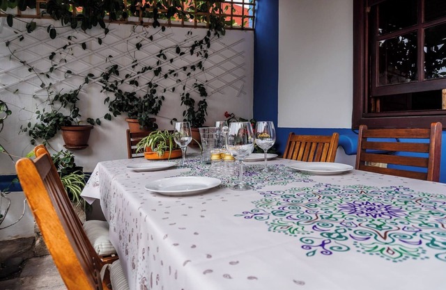 Casa Yeyo, Lomo Bermejo