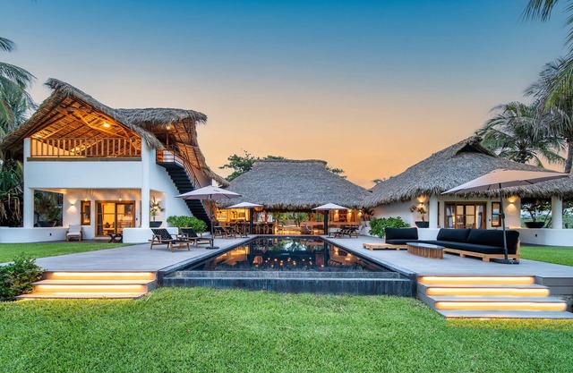 Casa Zee Beachfront Villa Puerto Escondido