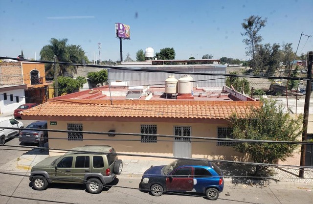 Casa Zona Iteso, Expo Guadalajara, Plaza del Sol, Bugambilias.
