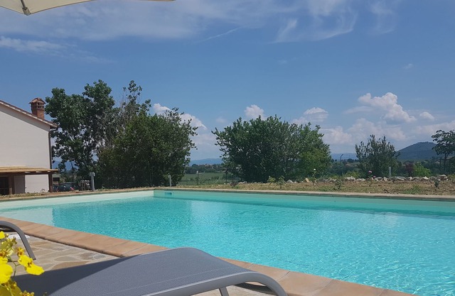 Casale Rosie '3 SCHLAFZIMMER + 4 BADEZIMMER + WIFI + PRIVATE POOL