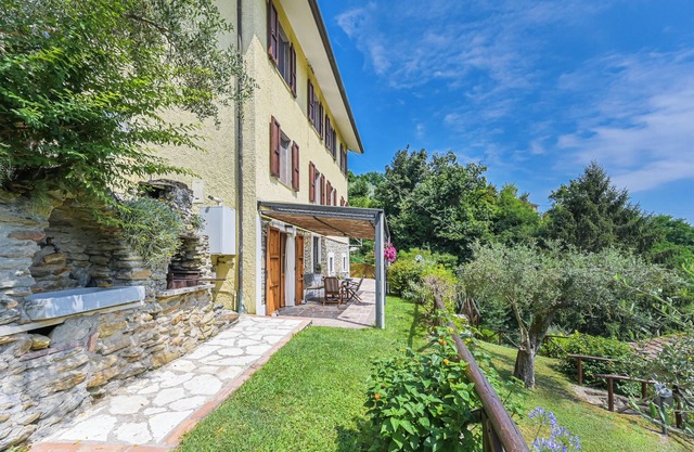 CASALE STRETTOIESE-BIANCOSPINO Typisch Bauernhaus in Versilia ,7km vom Stränden