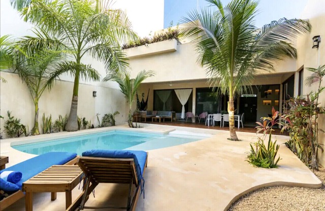 Casanova | private pool and patio