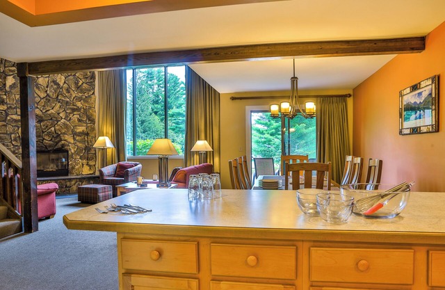 Cascade Lodge u34 - Walk to Village Main Street