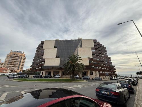 Cascais Atrium Seafront Apartment - Pool, Spa & Tennis