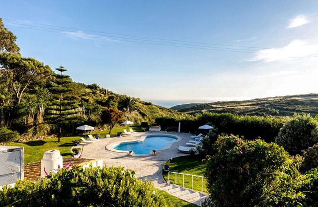 Cascais Deluxe - Six Bedroom Villa, Sleeps 12