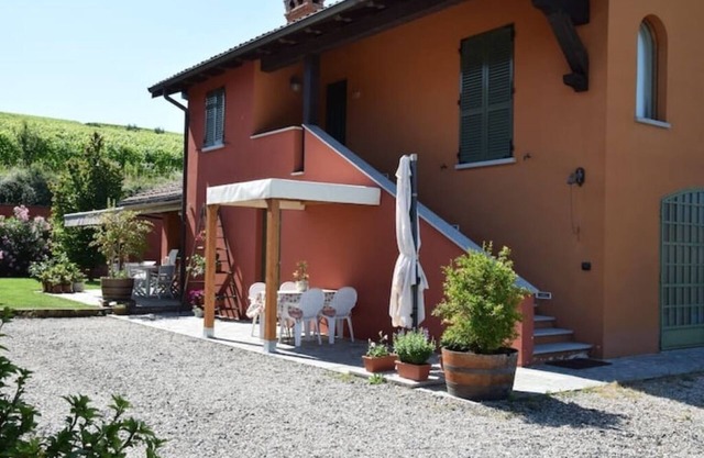 Cascina dei Giacinti Farmhouse: Grape Cottage