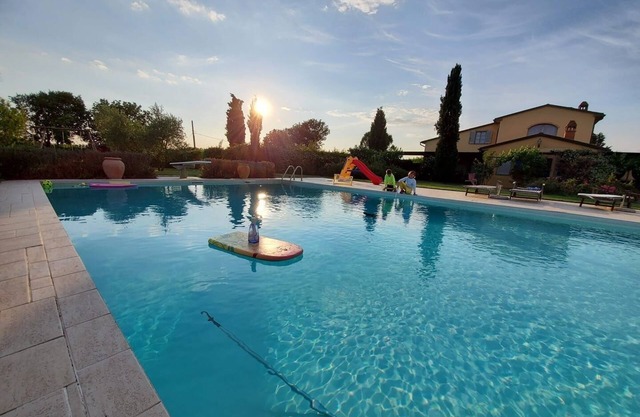 Cascina Girallargo-Luxus-Ferienhaus-privater Pool 7x14 im Herzen der Toskana