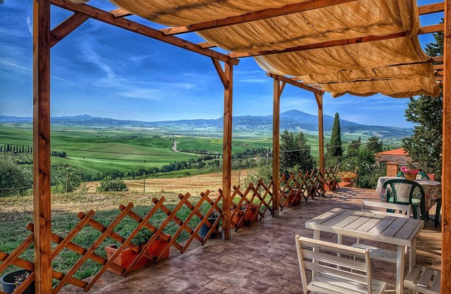 Ferienwohnung "Agriturismo Il Casato - Il Torchio" mit Bergblick, Gemeinschaftsterrasse und WLAN