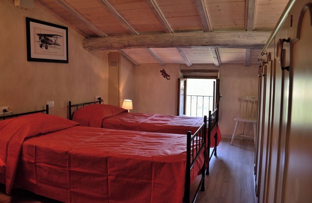 Casetta Maestrini, secciano loc. no. 49, Monti del Chianti, Cavriglia ( Arezzo).