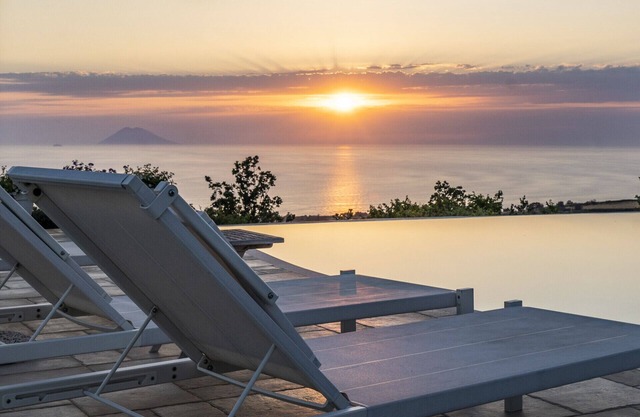 Ferienhaus in Kalabrien für 4 Personen mit privatem Pool und Meerblick