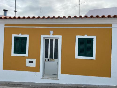 Casinha Amarela