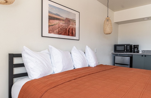 Casita # 3 - King Bed