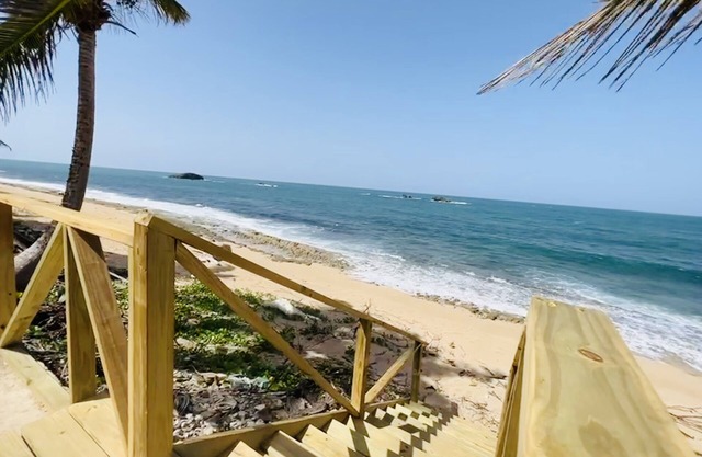 Casita del Mar Romantic Beach Retreat