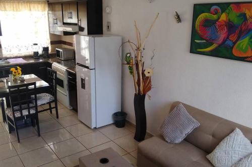 Casita práctica, sencilla y lista para recibirte.