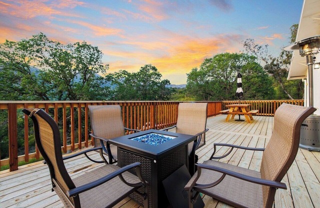 Casita Tres Rios -KING BED- *Minutes to Sequoias*