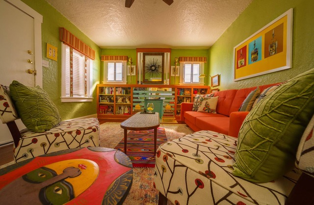 Casita Yandell - UNIQUE & STYLISH 1 BR in Midtown!
