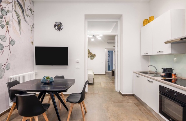 Casta Diva Fervore Apartments