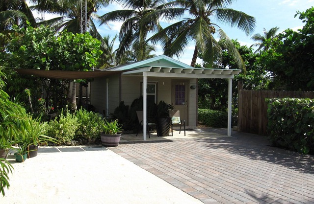 Castaway by the Sea - "Privater" Strandbungalow