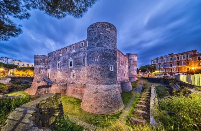 Castellano Home - Ursino