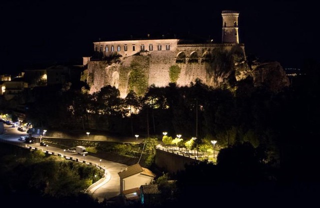 Castello Di Caccuri Suites
