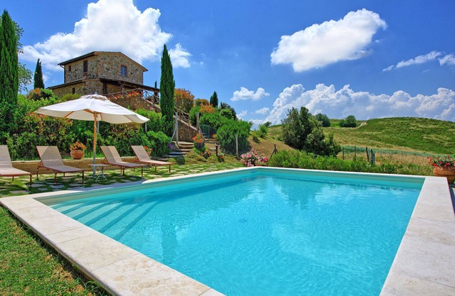 Castelmuzio - Ferienhaus mit privatem Pool