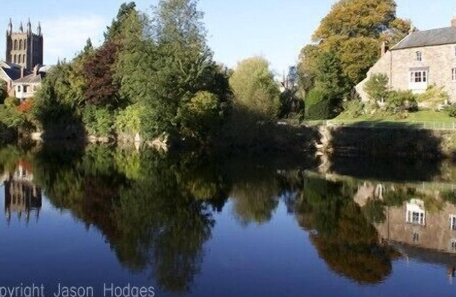 Castle Cliffe - die Wasserschleuse des Hereford Castle aus dem 13. Jhdt.