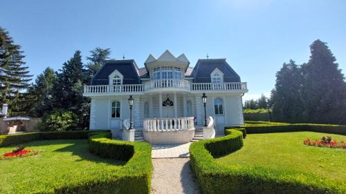 Castle Garden