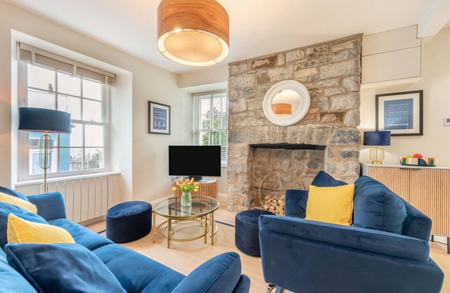 Castle House - New Quay