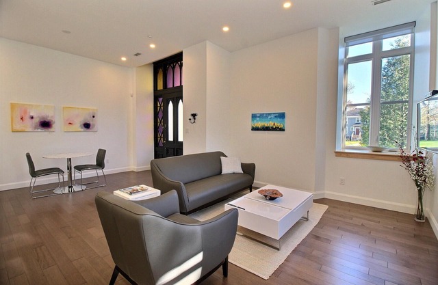 Castle Manor Unit 103 - More units available