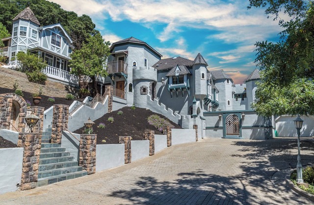 Castle of Dreams is the enchanted mountain getaway you’ve always dreamt of.