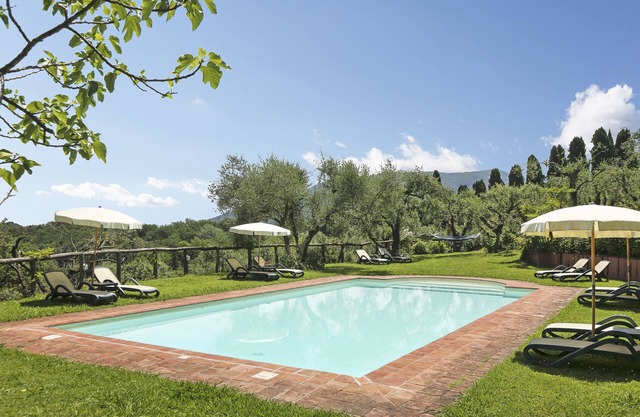 Haus Castor & Pollux in prachtvollem Anwesen mit Pool auf den Hügeln von Lucca