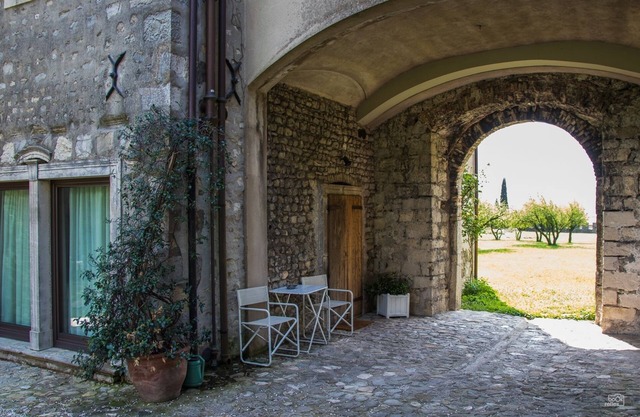 Castrum di Serravalle