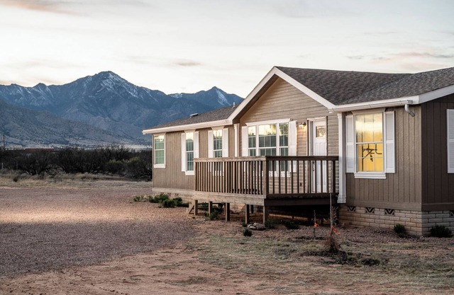 Casual desert getaway miles from Sierra Vista, Bisbee, and Tombstone