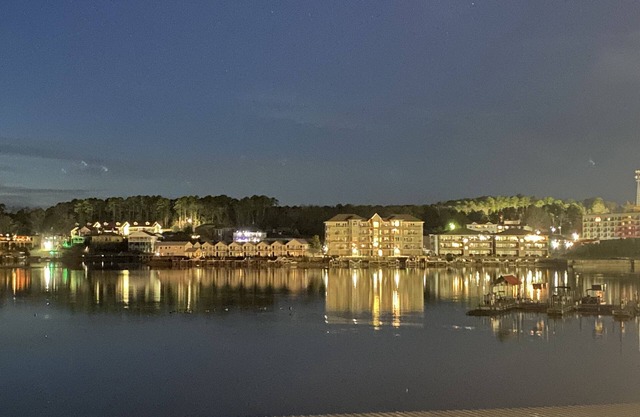 Catalina condo lakefront 7South 2BR/2BA balcony w/boat slip incl beautiful view