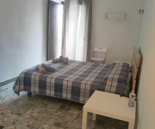 CATANIA AIRPORT ROOM BAGNO PRIVATO iN CAMERA