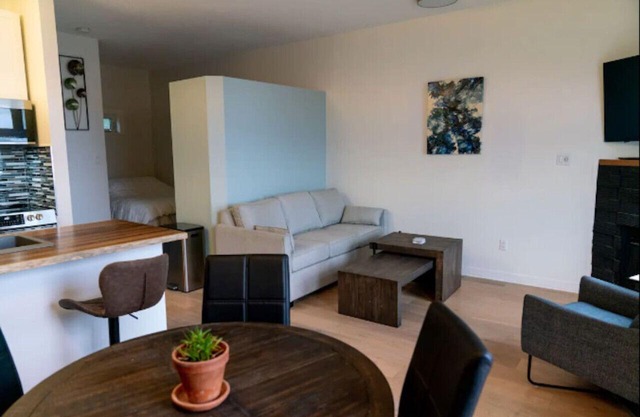 Catch of the Day - Waterfront Bachelor Condo