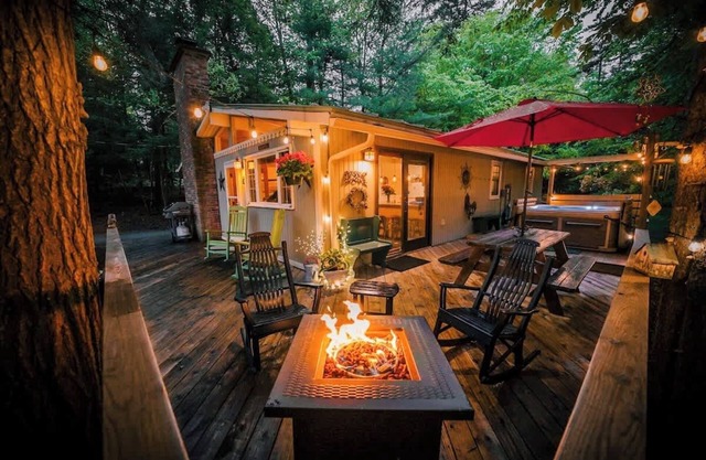 Catskill Chalet: Hunter Mtn Hideaway w/Hot Tub