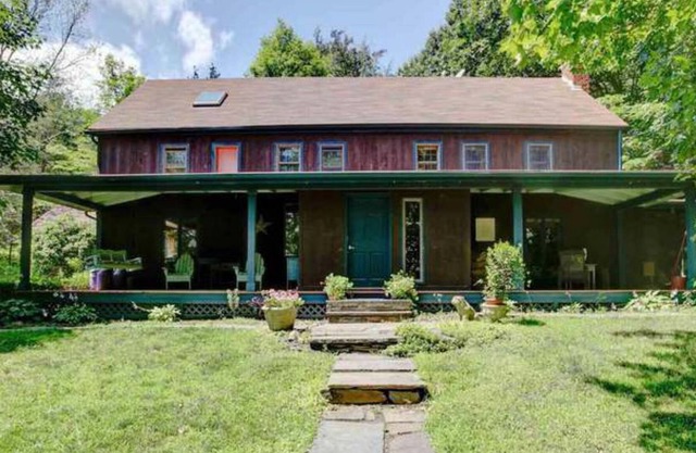 Bauernhaus mit Teich in der Nähe von Woodstock