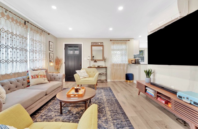 Catskill Stay w/ Deck & Fire Pit
