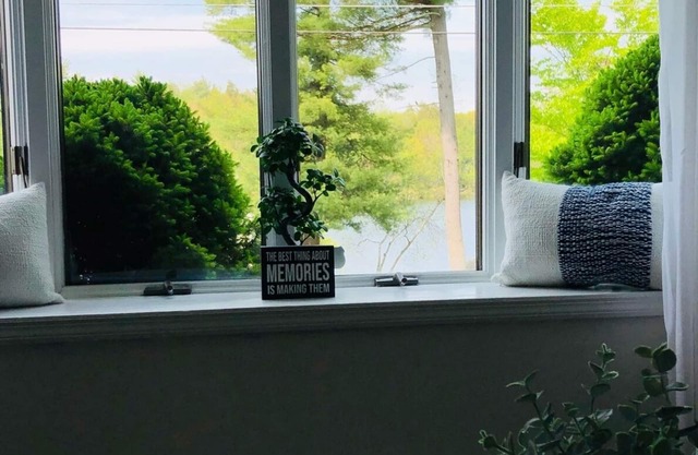 Catskills Cozy Cottage by The Lake, Sullivan County