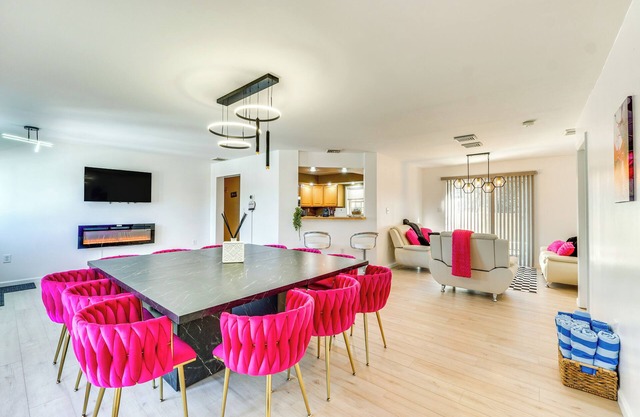 2 Mi to Lochmor Course: Pet-Friendly Home, Hot Tub