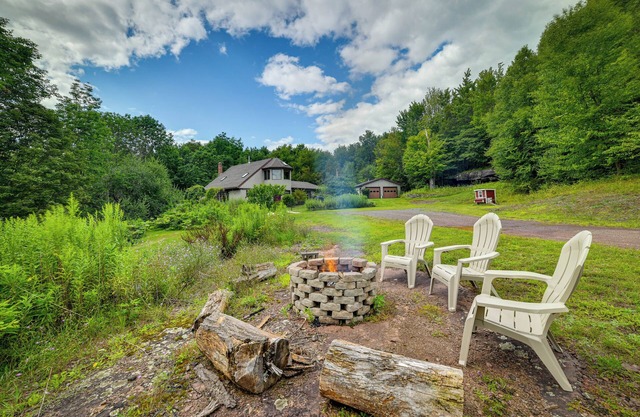 Catskills Mountain Cabin in Bloomville!