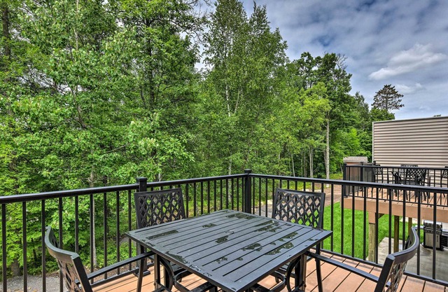 NEW! Causeway on Gull Retreat w/ Boat Slip on Lake
