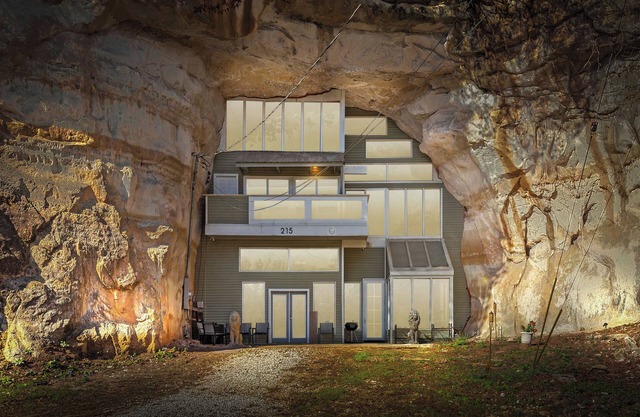 Caveland USA – Unique Cave Retreat & DIY Flex Space