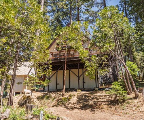 Cavu Cabin - A Classic Mountainside Escape