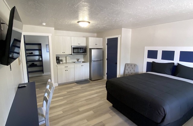CB&M Executive Suites