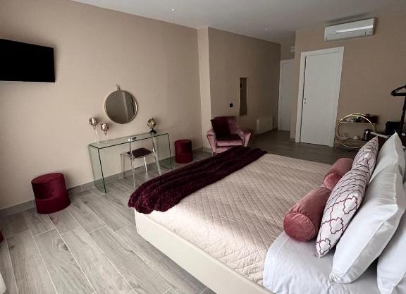 CB Rooms